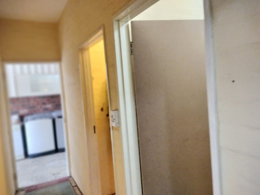 6 Bedroom Property for Sale in Ladybrand Free State